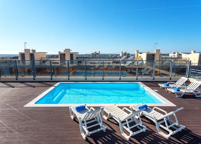 Privilege Dalia With Rooftop Pool, Village Marina - * Olhão