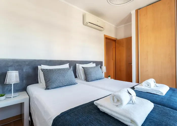 Privilege Dalia With Rooftop Pool, Village Marina - Appartamento *