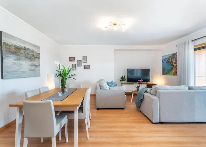 Appartamento Privilege Dalia With Rooftop Pool, Village Marina -