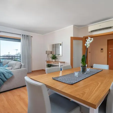 Privilege Dalia With Rooftop Pool, Village Marina - Appartement