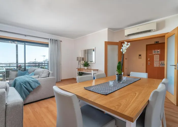 Privilege Dalia With Rooftop Pool, Village Marina - 公寓