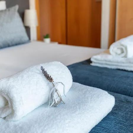 Privilege Dalia With Rooftop Pool, Village Marina - * Olhão
